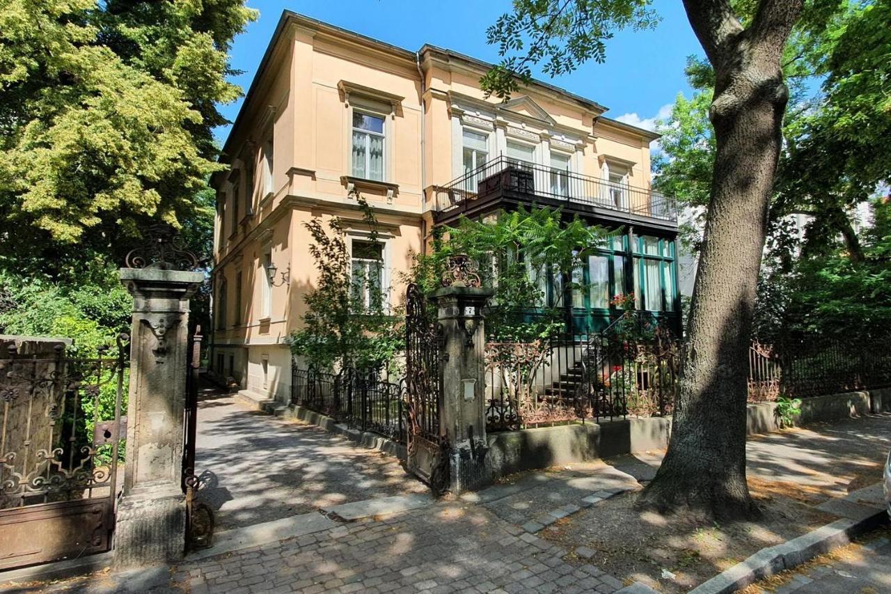 Ferienwohnungen Villa Haniel Julius Dresden Exterior photo
